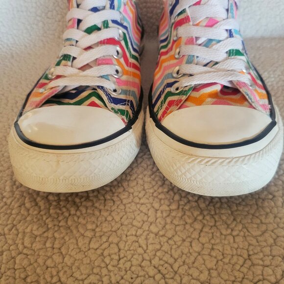 Converse Chuck Taylor All Star Low Top Rainbow Chevron Print Sneakers - Size 8 - Picture 5 of 8